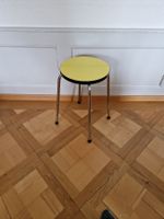 Stuhl \ Schemel \ Hocker